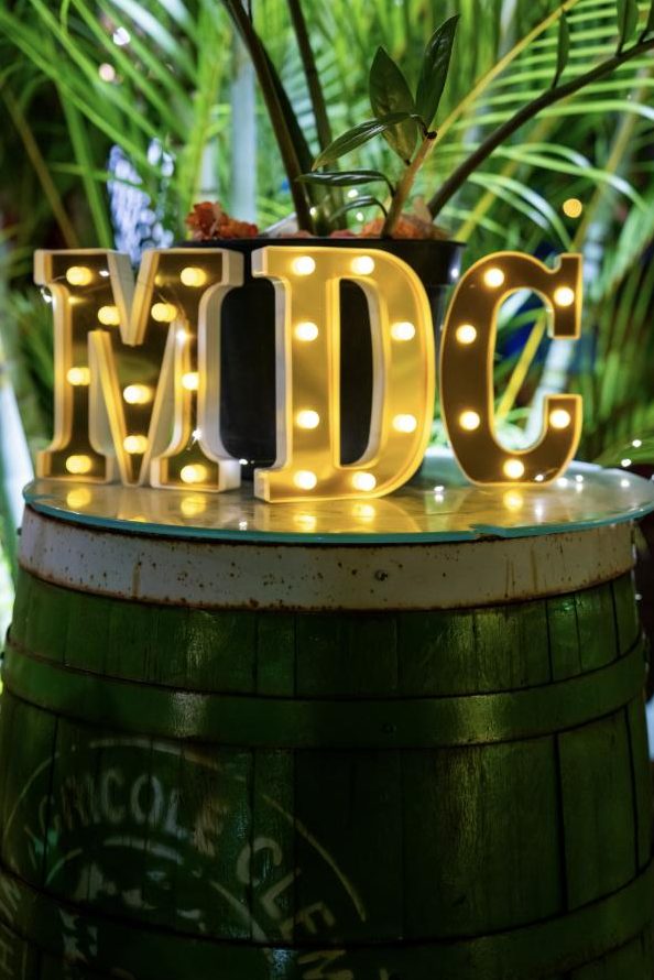 Lettres lumineuses MDC